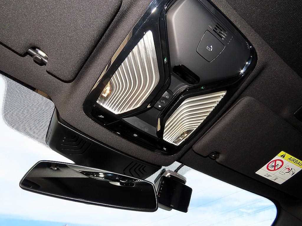 BMW 5-Series — photo 15
