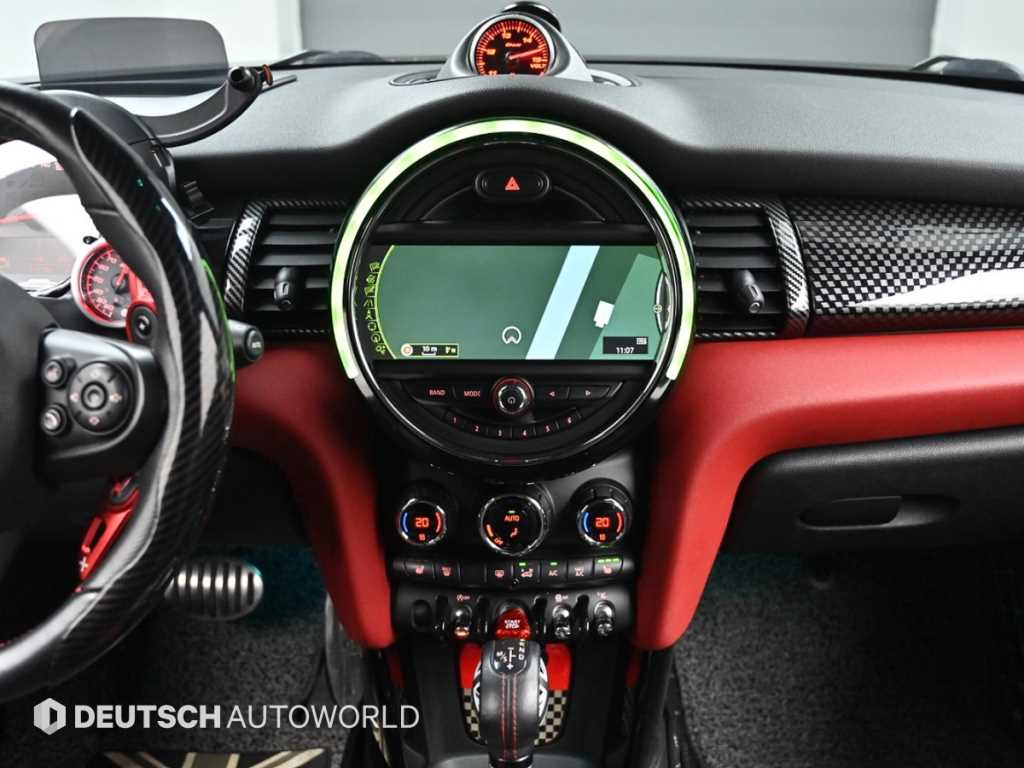 Mini Cooper — photo 14