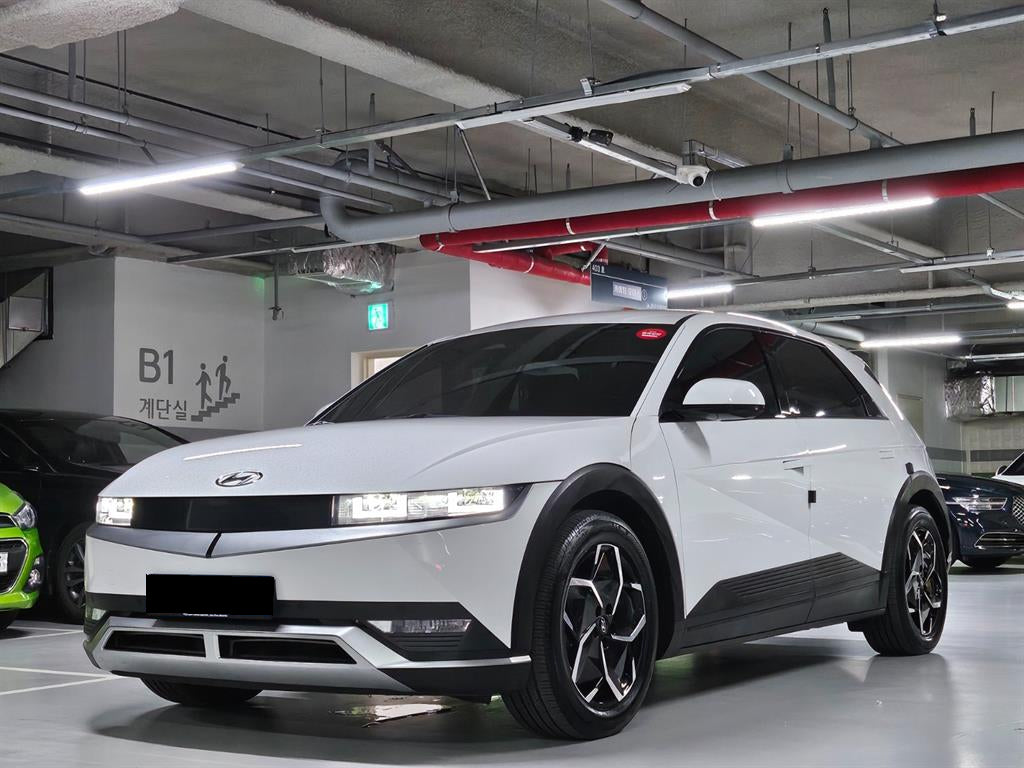 Hyundai Ioniq5 — photo 01