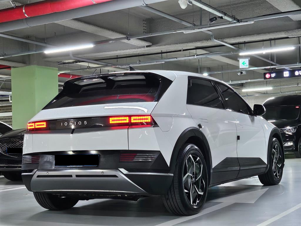 Hyundai Ioniq5 — photo 04