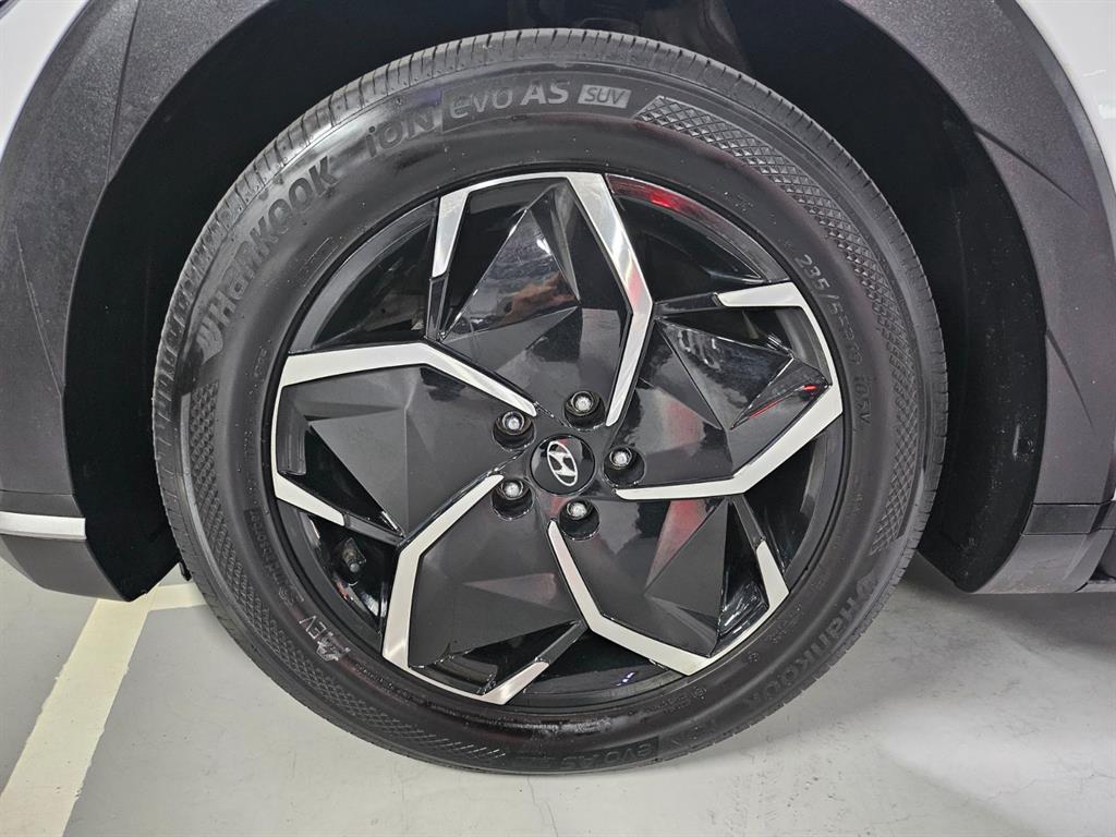 Hyundai Ioniq5 — photo 19
