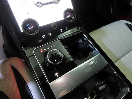 Land Rover Range Rover Velar — photo 12