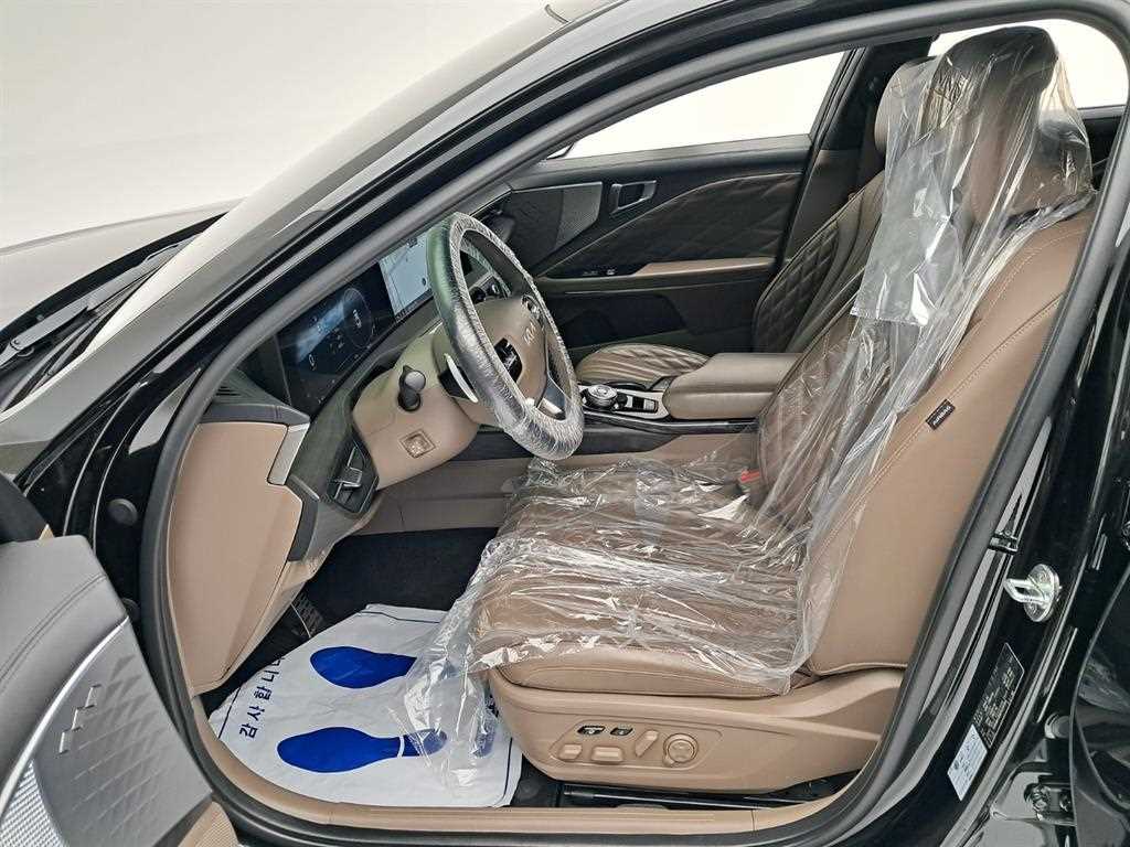 Kia K8 — photo 11