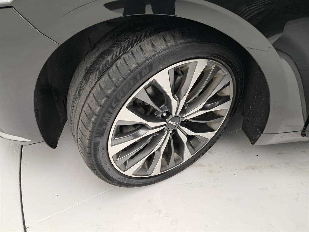 Kia K8 — photo 20