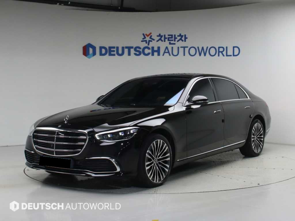 Mercedes-Benz S-Class — photo 01