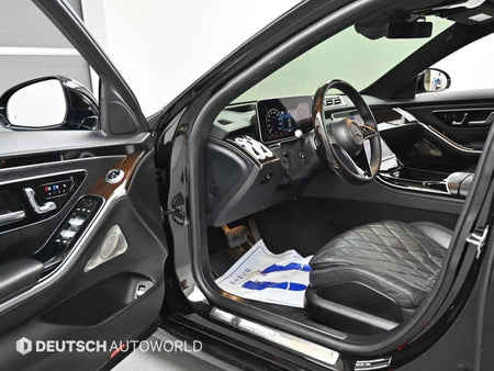 Mercedes-Benz S-Class — photo 11
