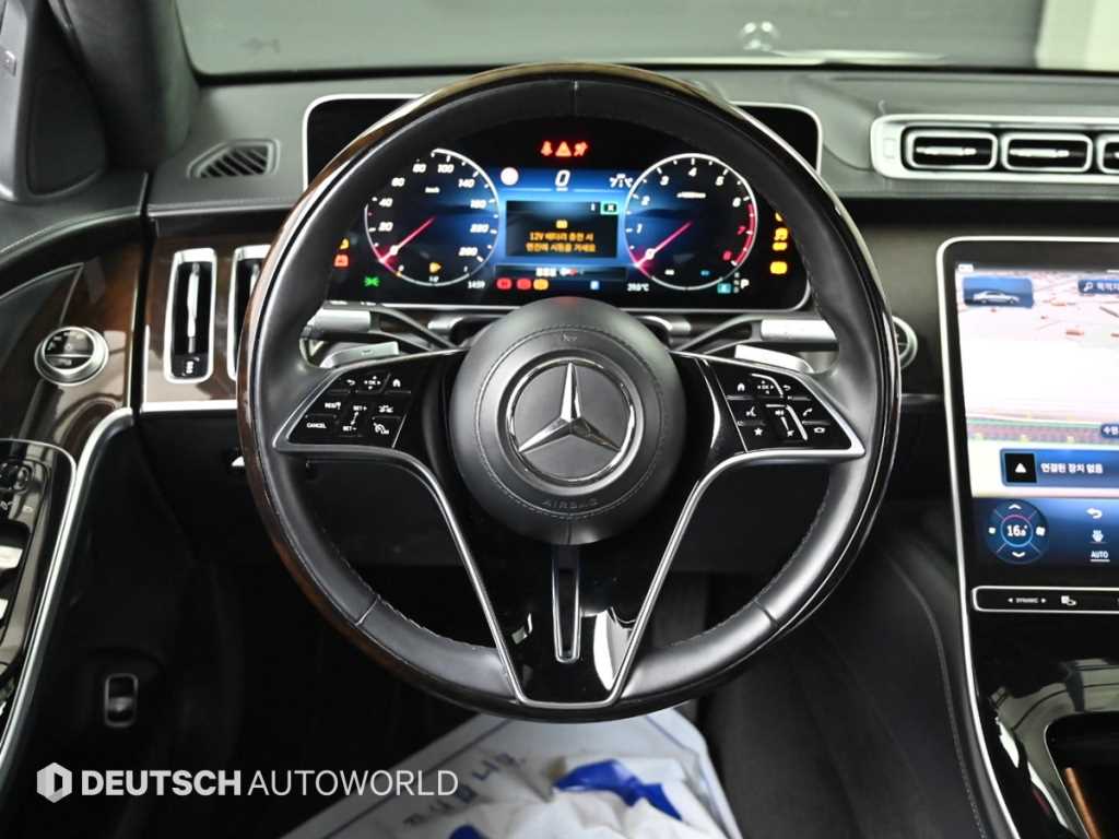Mercedes-Benz S-Class — photo 13