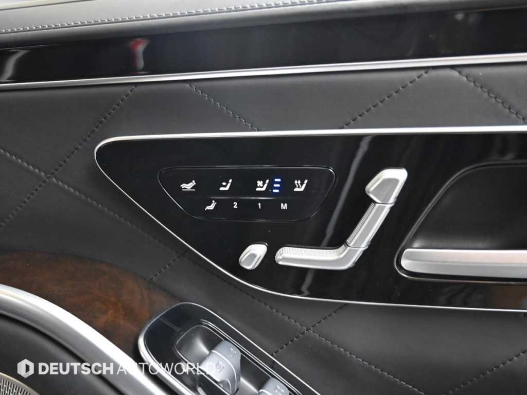 Mercedes-Benz S-Class — photo 16