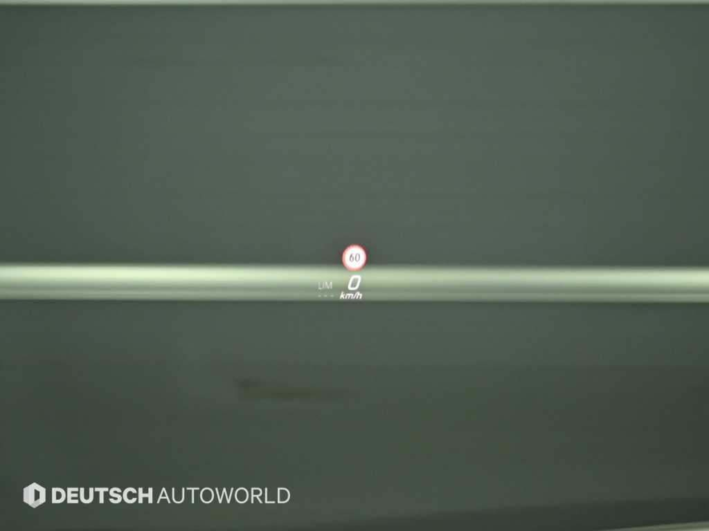 Mercedes-Benz S-Class — photo 17