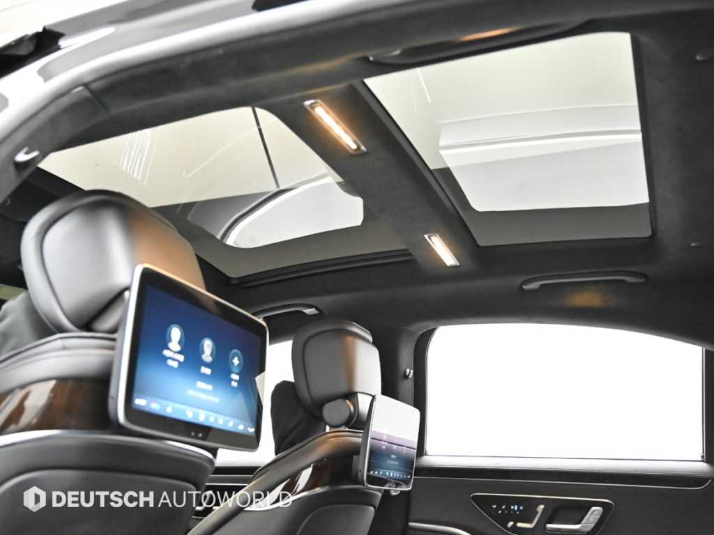 Mercedes-Benz S-Class — photo 18
