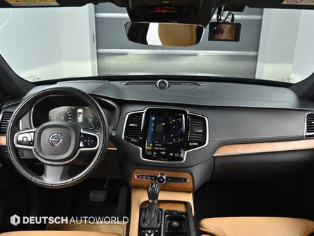 Volvo XC90 — photo 07
