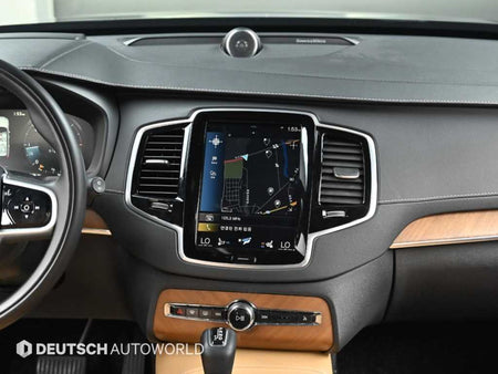 Volvo XC90 — photo 14