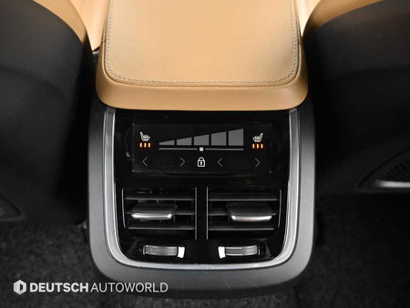 Volvo XC90 — photo 16
