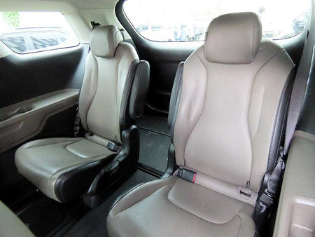 Kia Carnival — photo 07