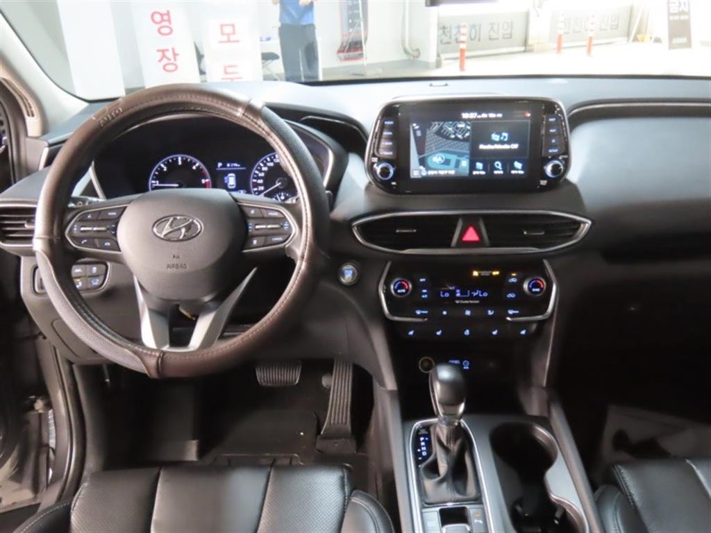 Hyundai Santafe — photo 16