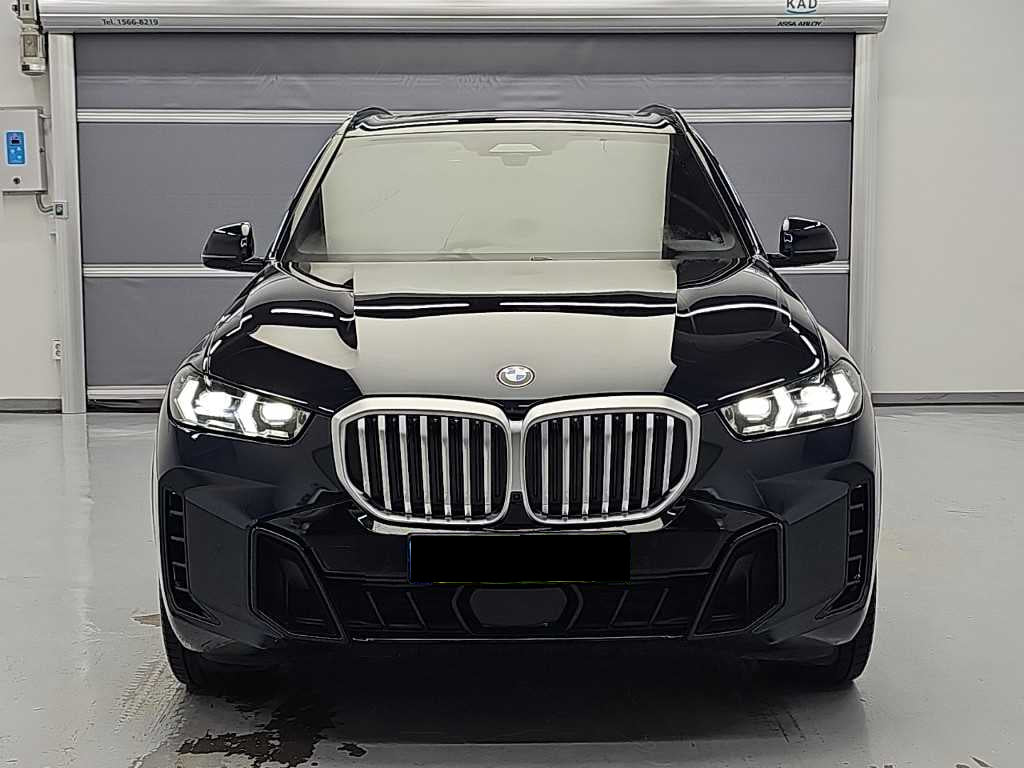 BMW X5 — photo 02