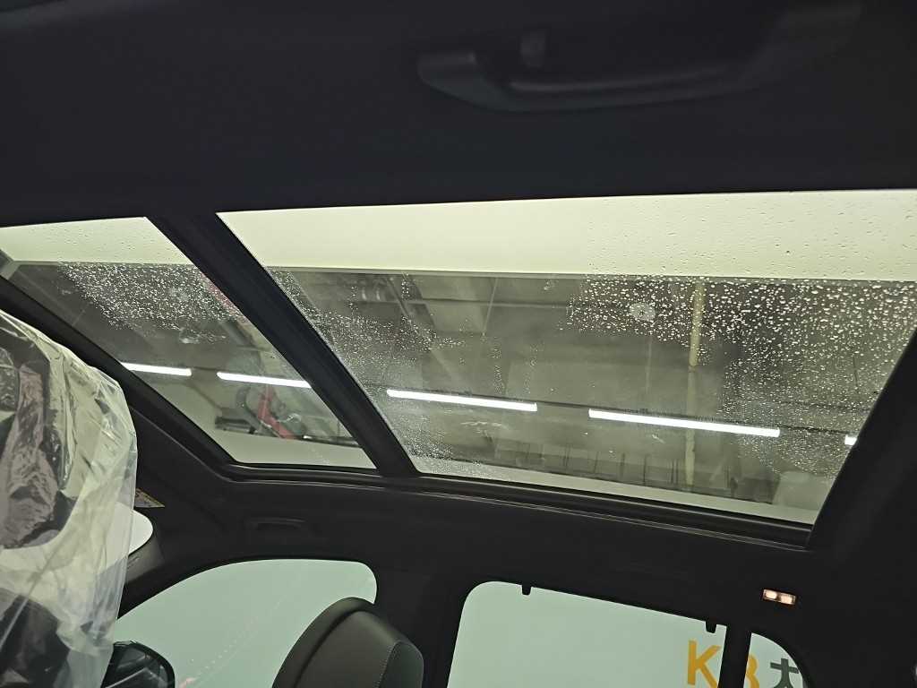 BMW X5 — photo 14