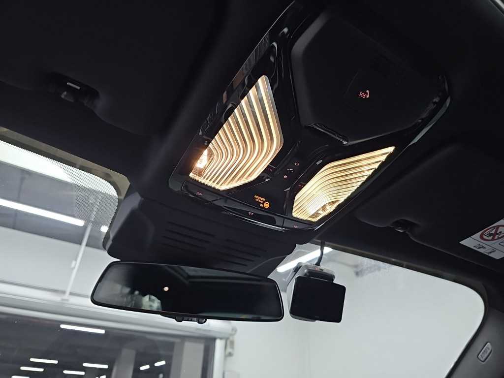 BMW X5 — photo 17