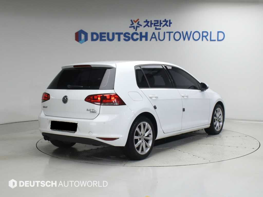 Volkswagen Golf — photo 02