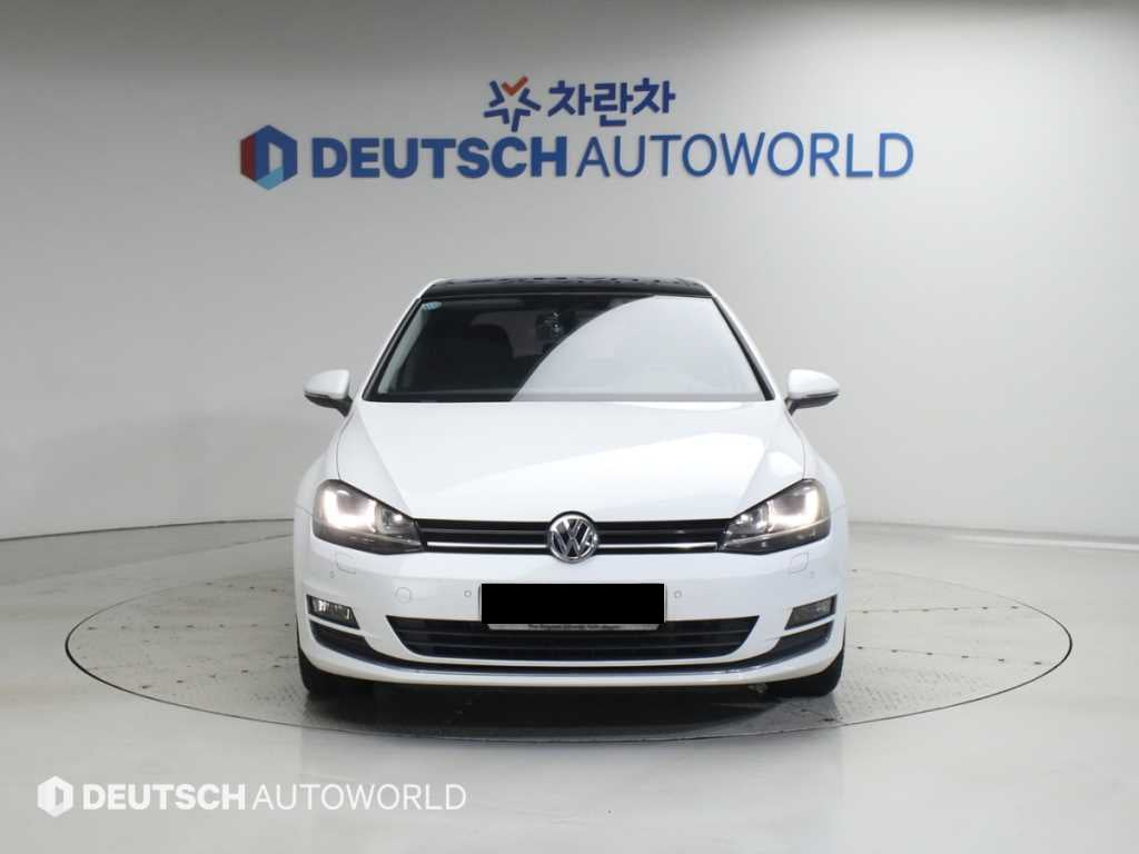 Volkswagen Golf — photo 03