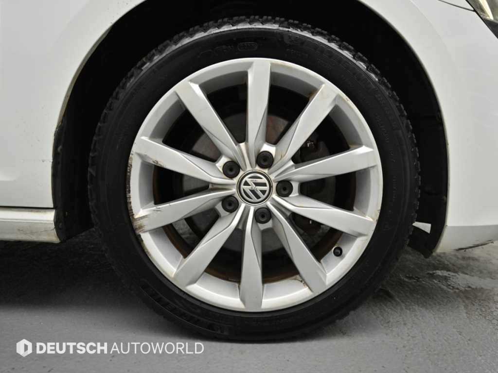 Volkswagen Golf — photo 05