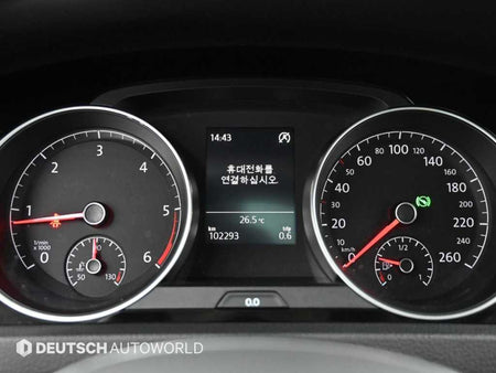 Volkswagen Golf — photo 08