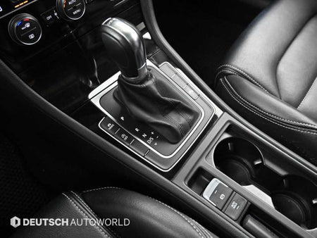 Volkswagen Golf — photo 09