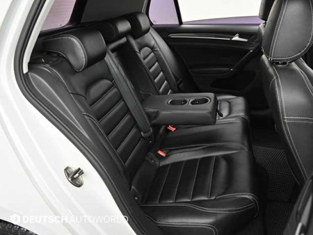 Volkswagen Golf — photo 12