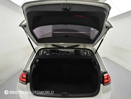 Volkswagen Golf — photo 19