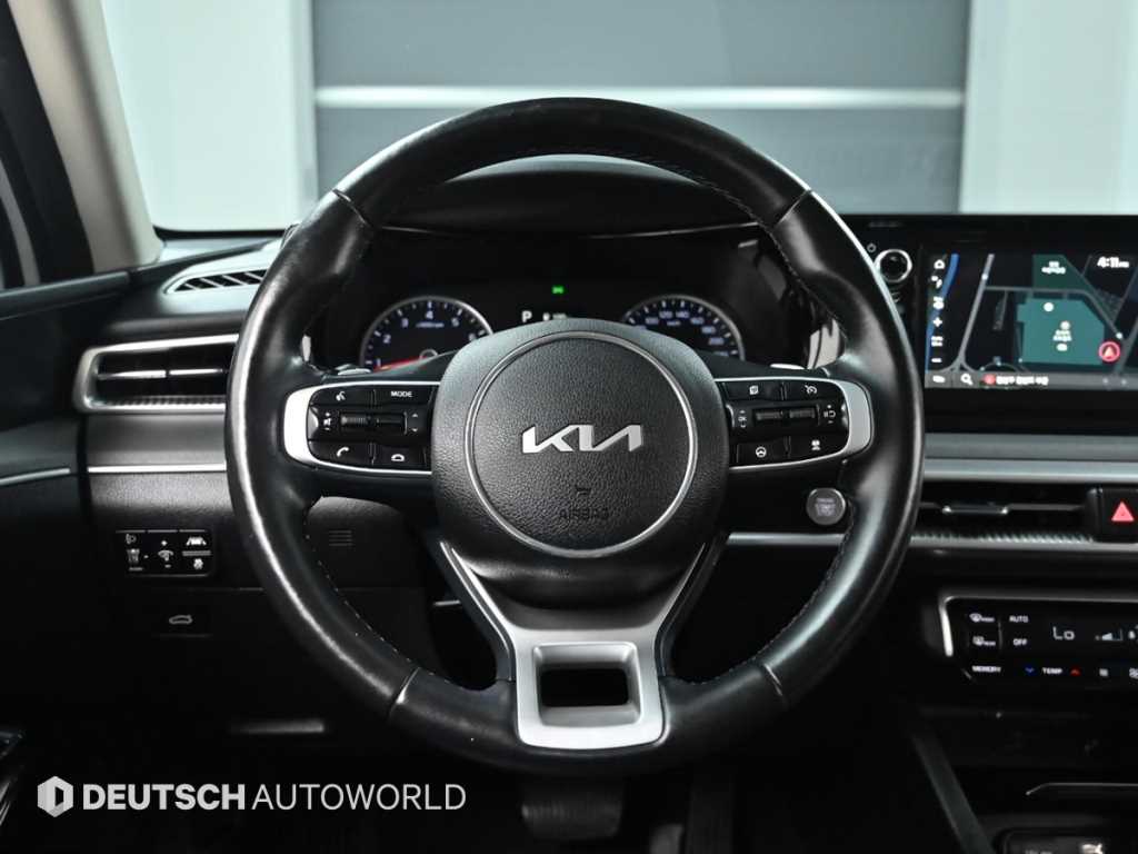 Kia K5 — photo 13