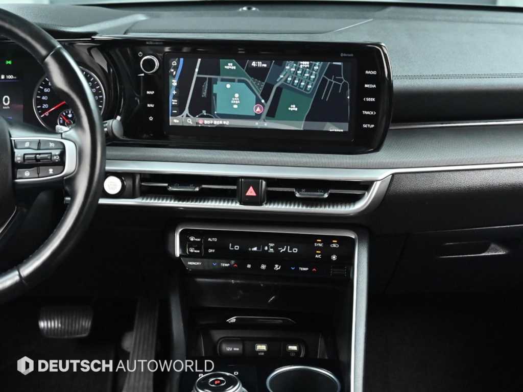 Kia K5 — photo 14