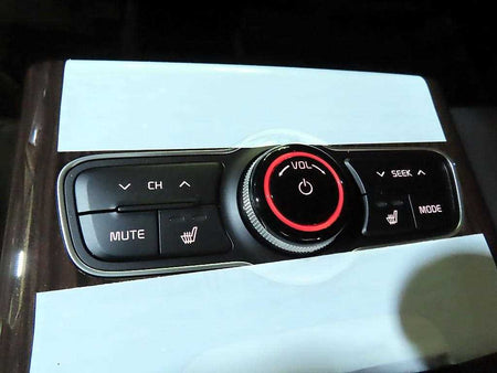 Kia K7 — photo 17