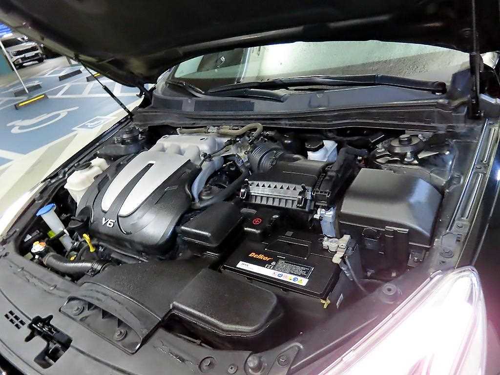 Kia K7 — photo 19