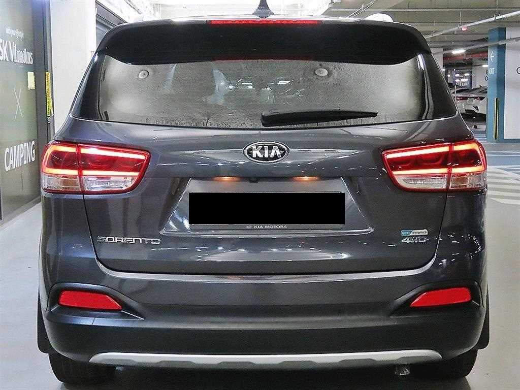 Kia Sorento — photo 05