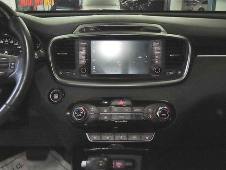 Kia Sorento — photo 11