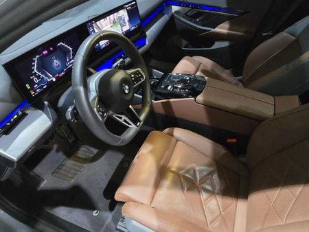 BMW 5-Series — photo 07