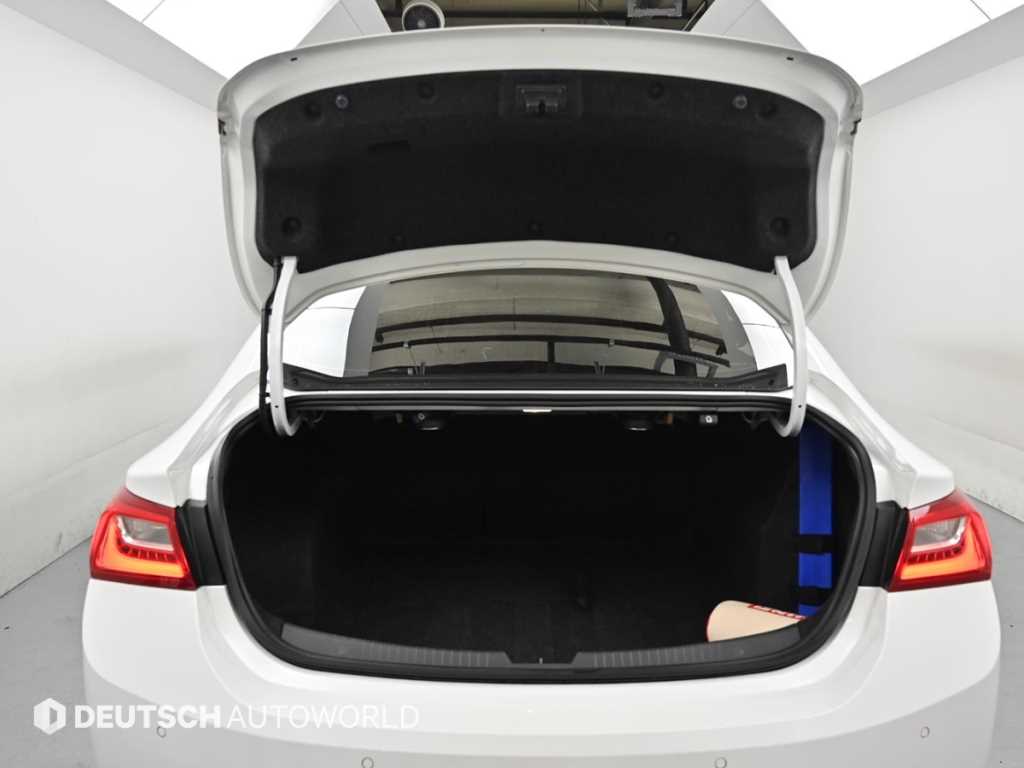 CHEVROLET Malibu — photo 19