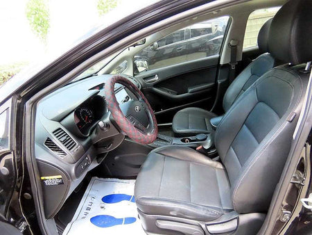Kia K3 — photo 05