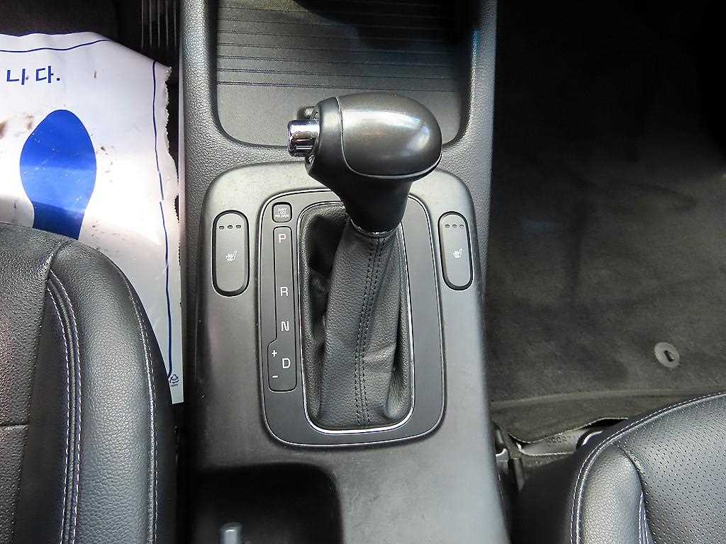 Kia K3 — photo 10