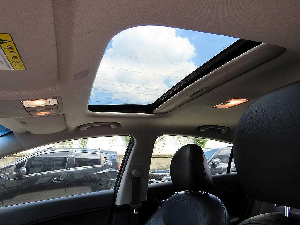 Kia K3 — photo 17