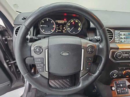 Land Rover Discovery — photo 09