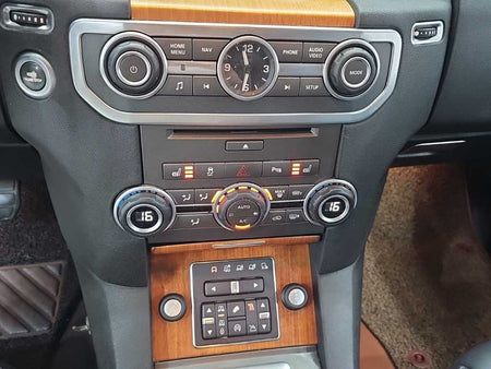 Land Rover Discovery — photo 10