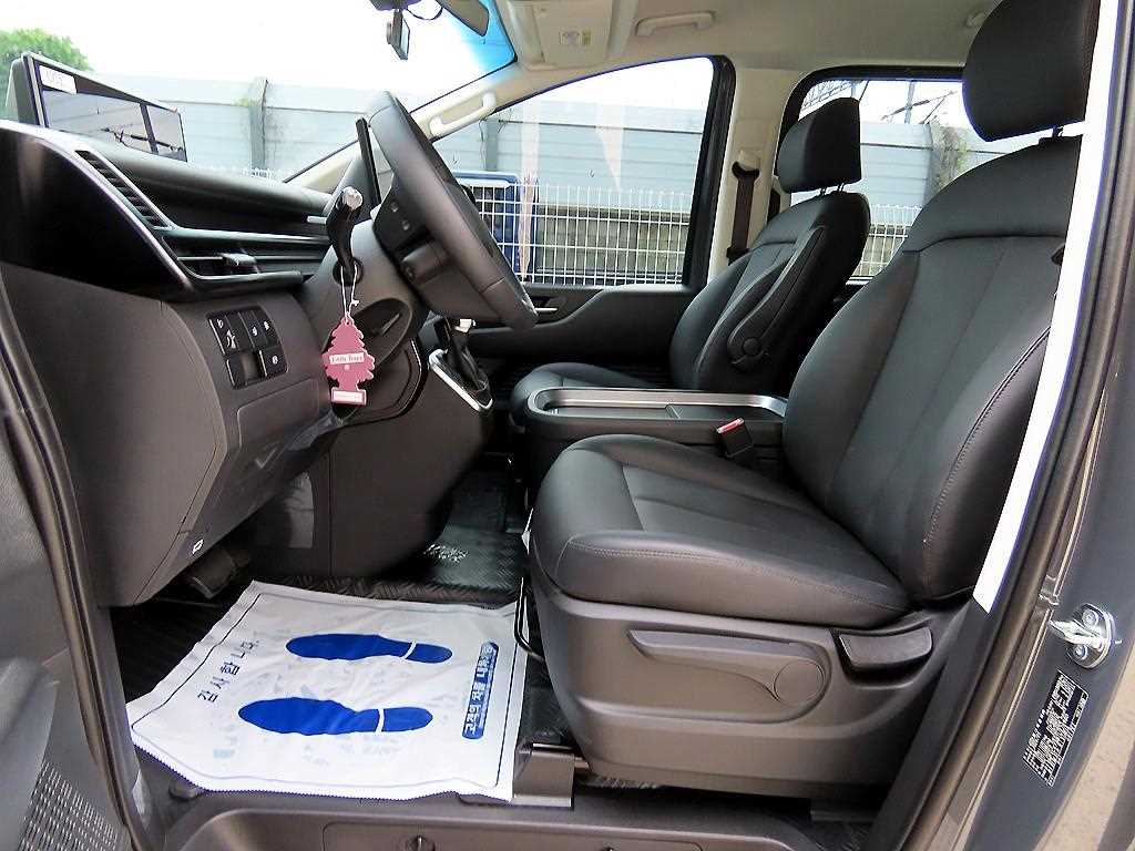 Hyundai Staria — photo 05