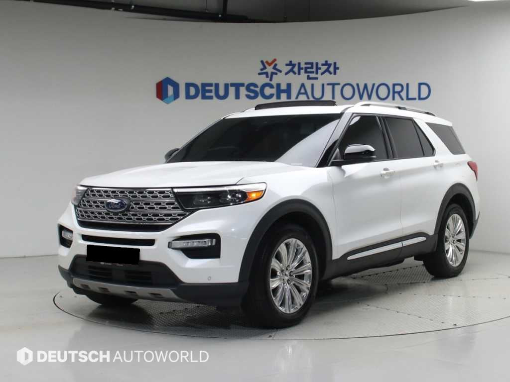 Ford Explorer — photo 01