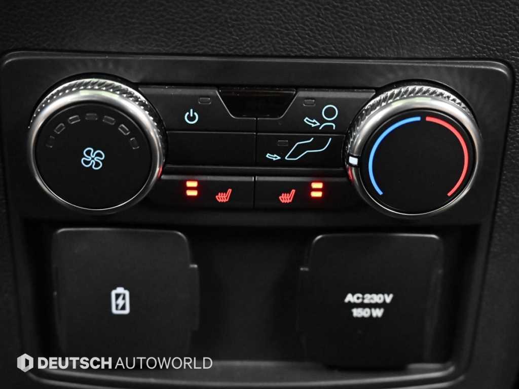 Ford Explorer — photo 16