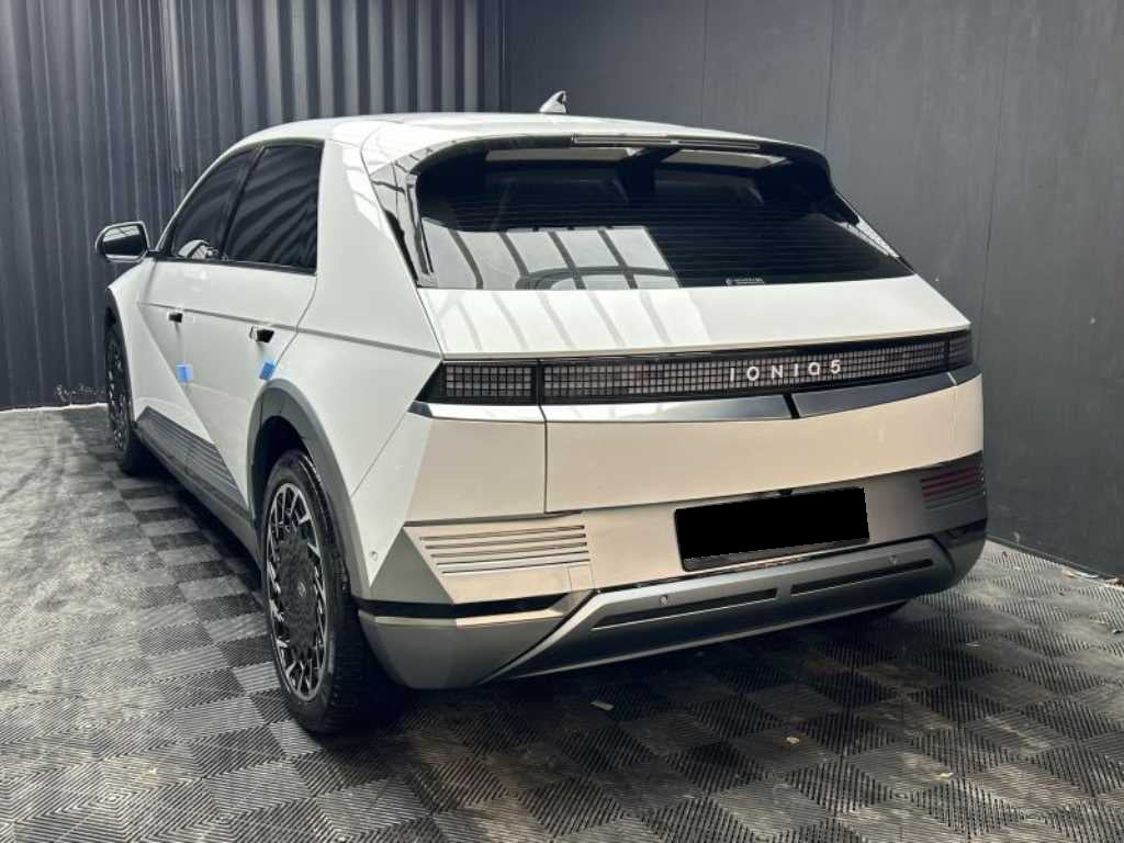 Hyundai Ioniq5 — photo 03