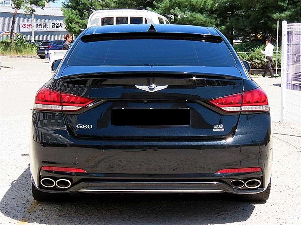 Genesis G80 — photo 04