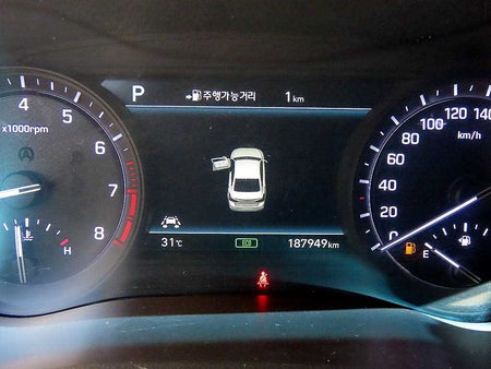 Genesis G80 — photo 09