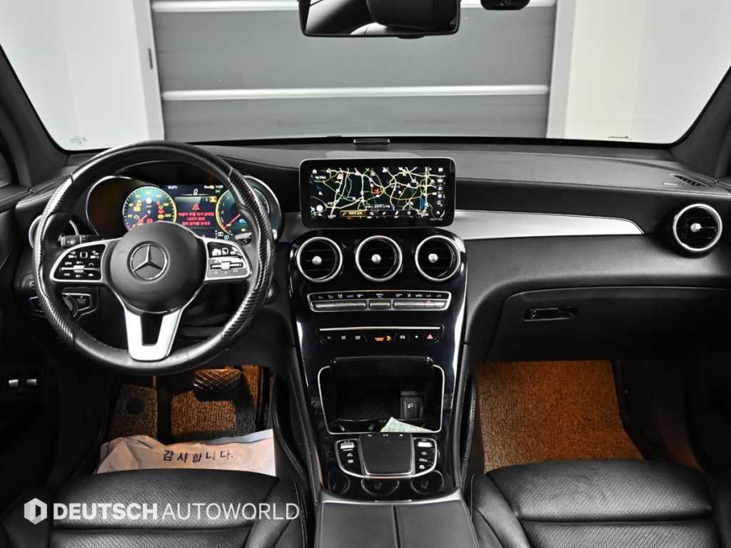 Mercedes-Benz GLC-Class — photo 07