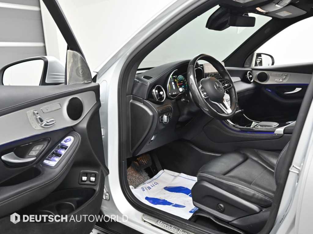 Mercedes-Benz GLC-Class — photo 11